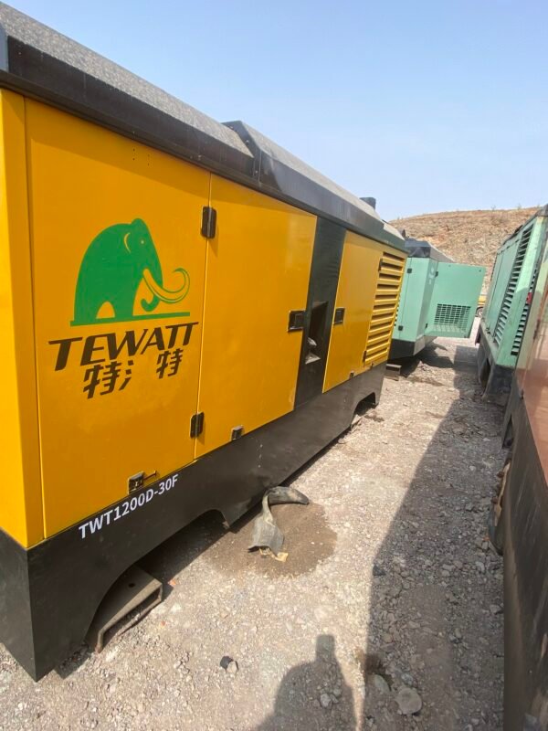 微信图片_20250408095939 ABT529 TWT1200D-30F Used Air Compressor