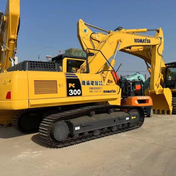 Used Komatsu PC300 Excavator